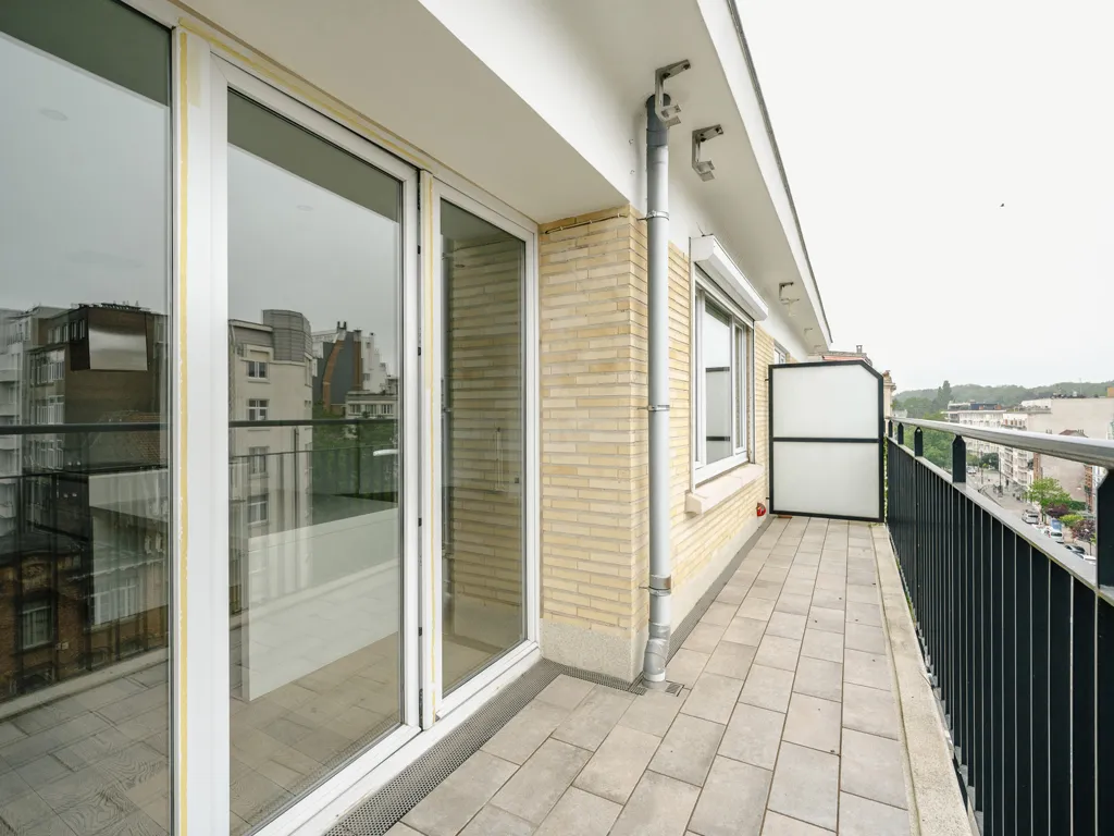 Rõdu - Penthouse with Terrace near Bois de la Cambre, Ixelles