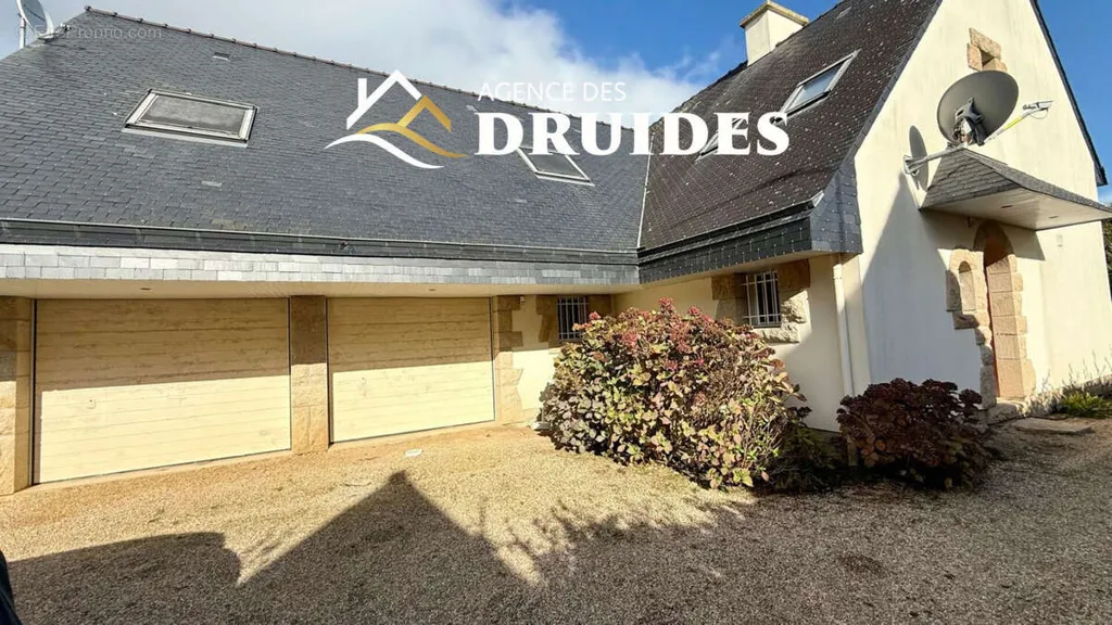 Extérieur - Propriété d'Architecte avec Piscine à Carnac