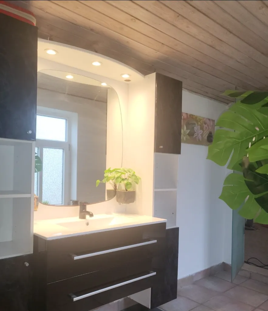 Bagni - Renovated House with Terrace in Quiet Area