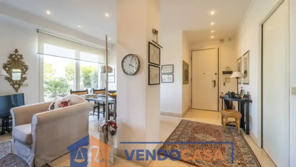 Elutuba - Luxury Penthouse with Panoramic Terrace in Cuneo