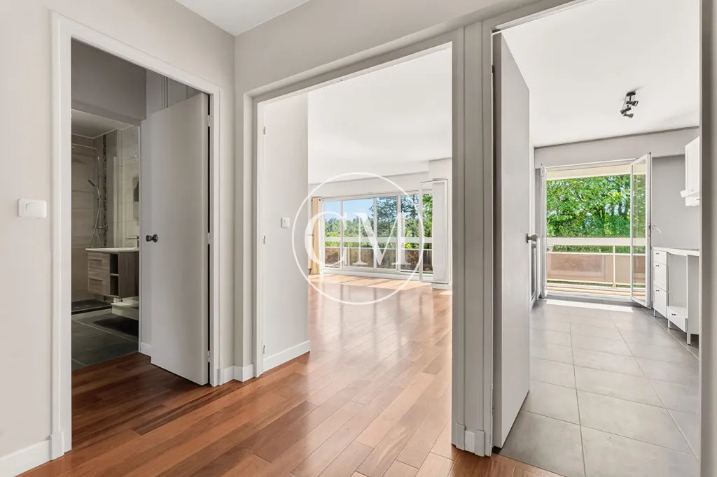Entrée - Appartement Rénové avec Balcon à Buc