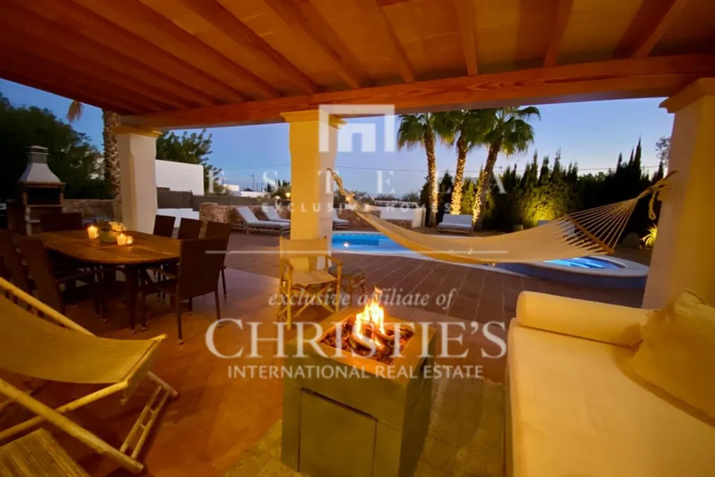 Terrass - Villa with Pool between Ibiza and Salinas Beach