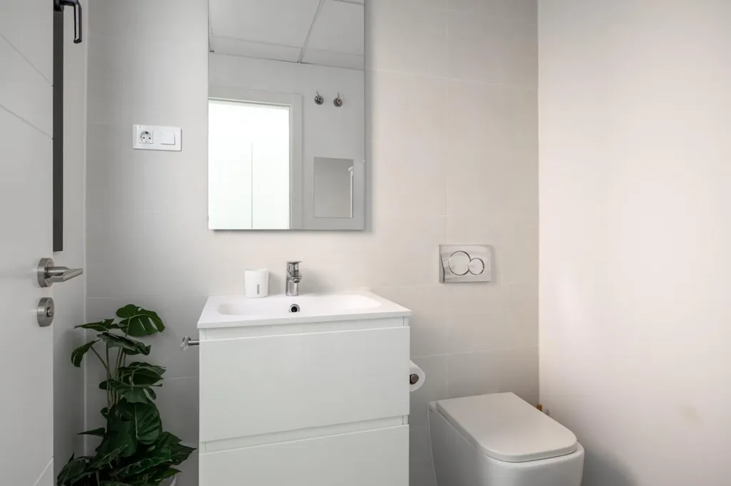 Salles de bain - Terraced House with Rooftop Solarium in Estepona