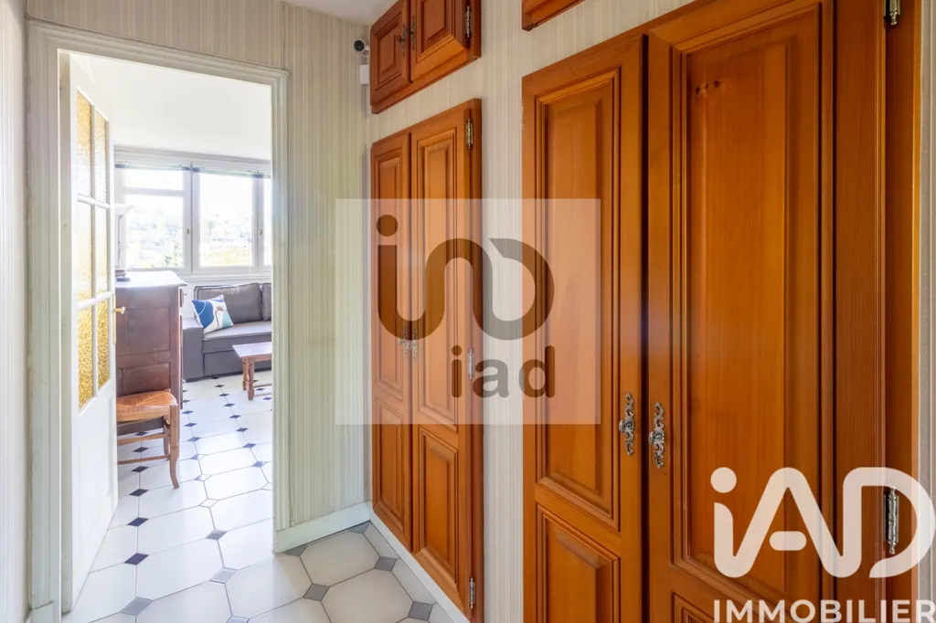 Entrée - Appartement 4 Pièces avec Terrasse Sud dans Environnement Calme