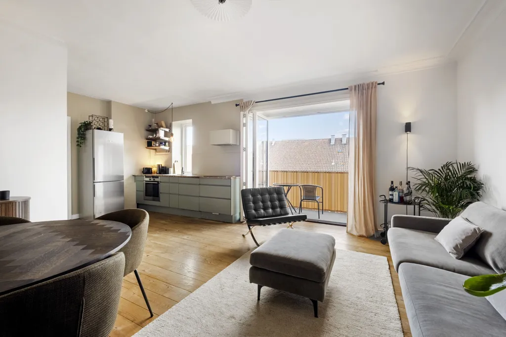 Séjour - Spacious Østerbro Apartment with Balcony