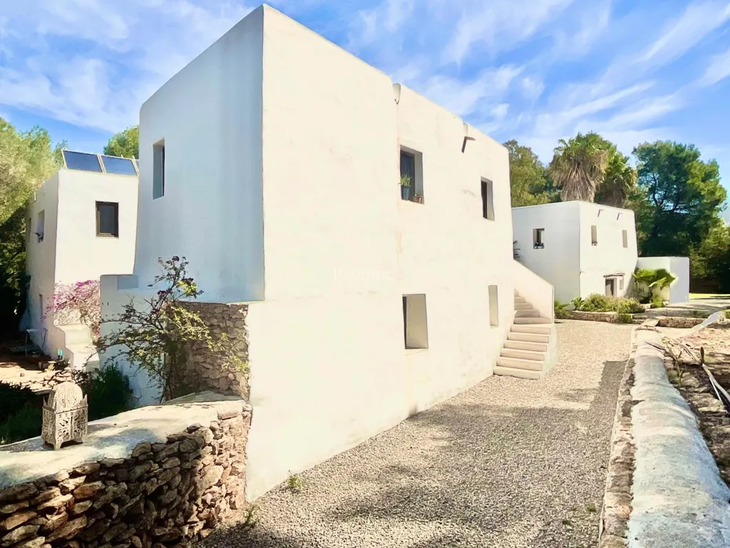 Välivaade - Traditional Finca with Forest View in Santa Eulalia