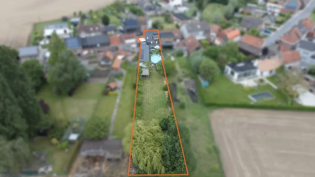 Õhuvaade - House with Swimming Pool in Wevelgem