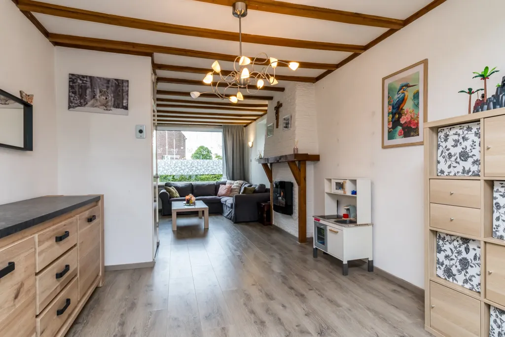 Elutuba - Corner House with Garden in Brunssum