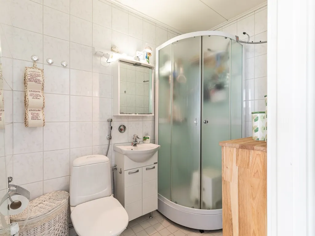 Bathrooms - Studio Flat with Balcony in Vaasa
