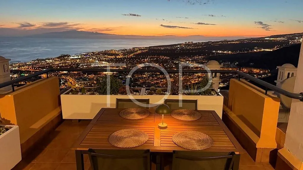 Terrass - Penthouse with Pool in Costa Adeje