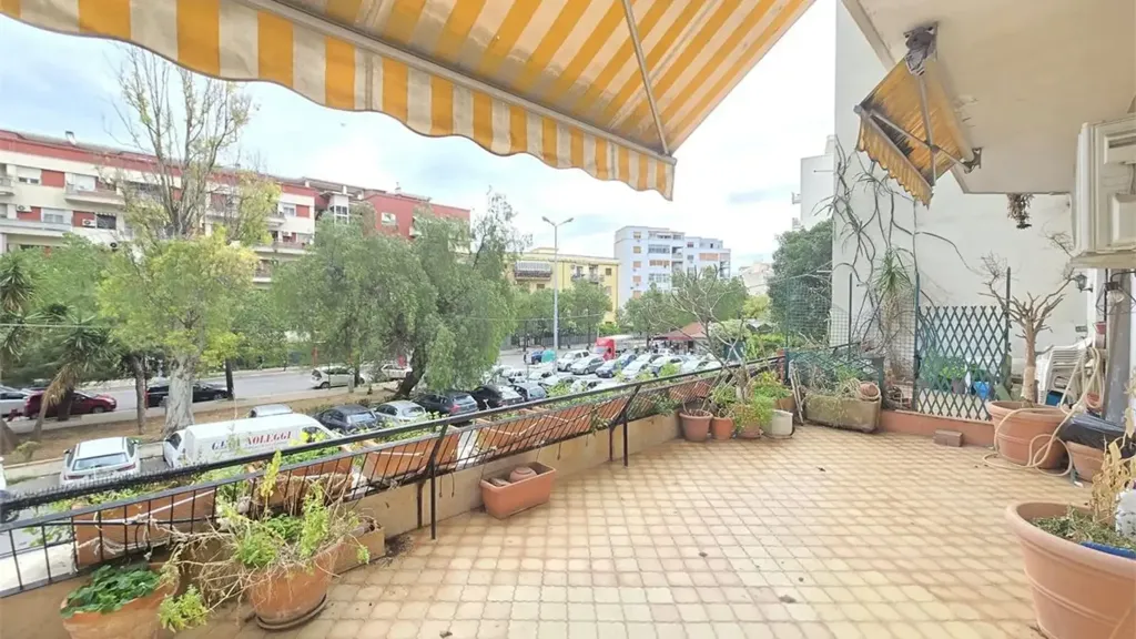Balcon - Spacious Apartment with Terrace in Palermo
