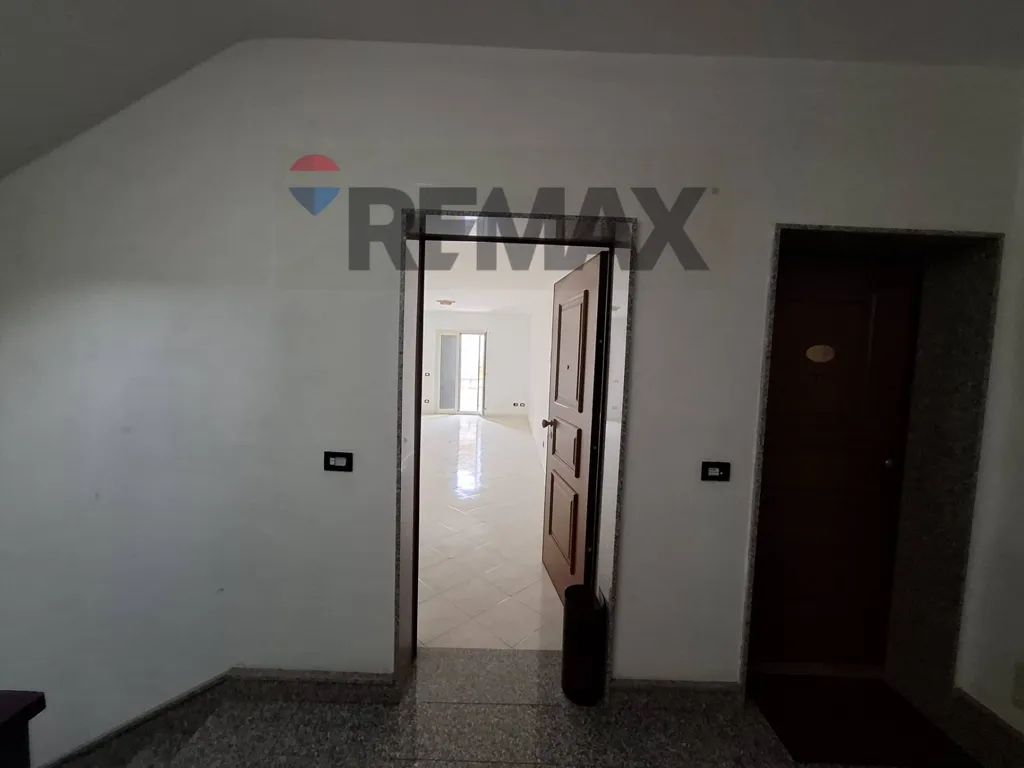 hallway_entrance
