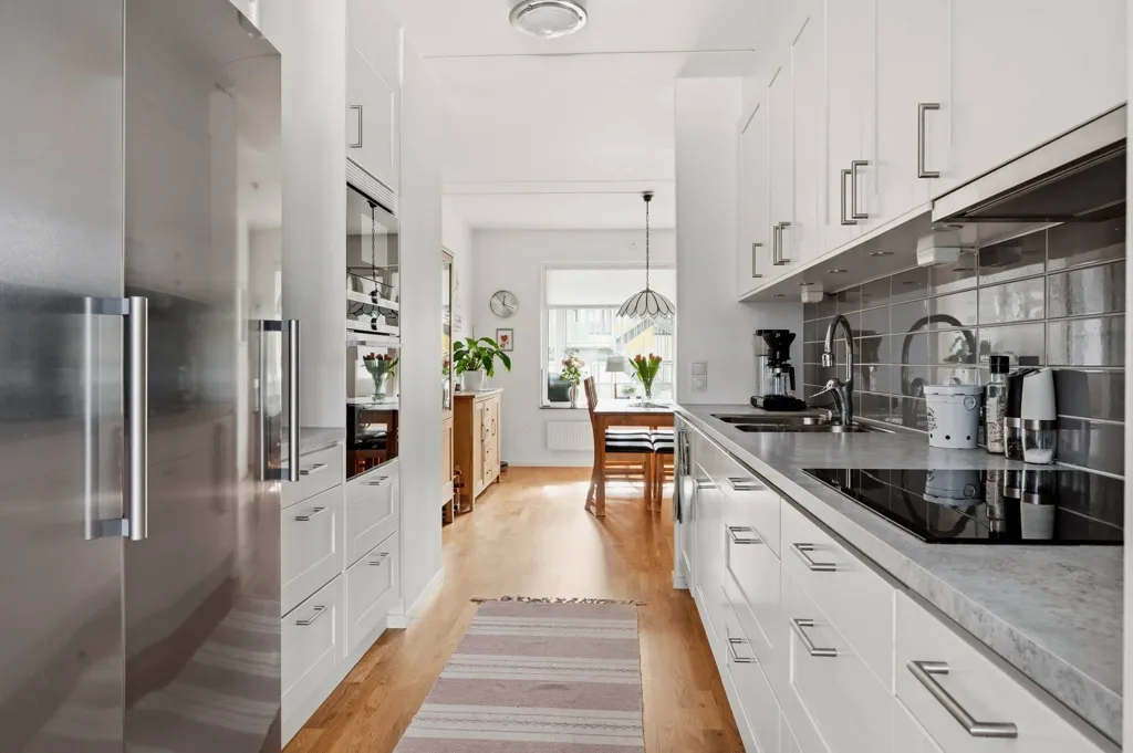 Cucina - Modern Flat with Balcony in Göteborg