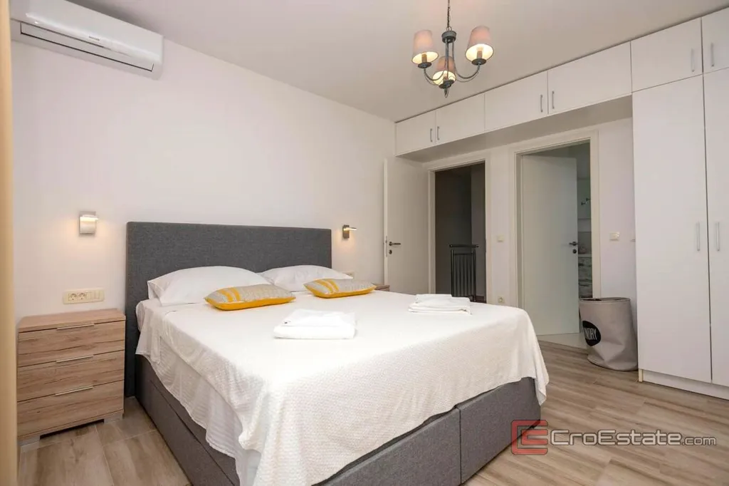 Magamistoad - Villa with Pool and Sea View near Makarska