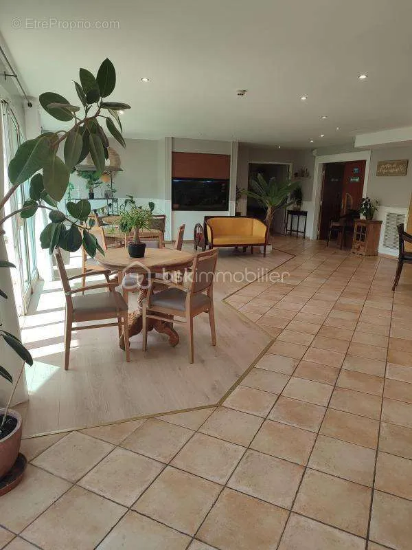 Séjour - Studio dans Résidence Services à Verrières-le-Buisson