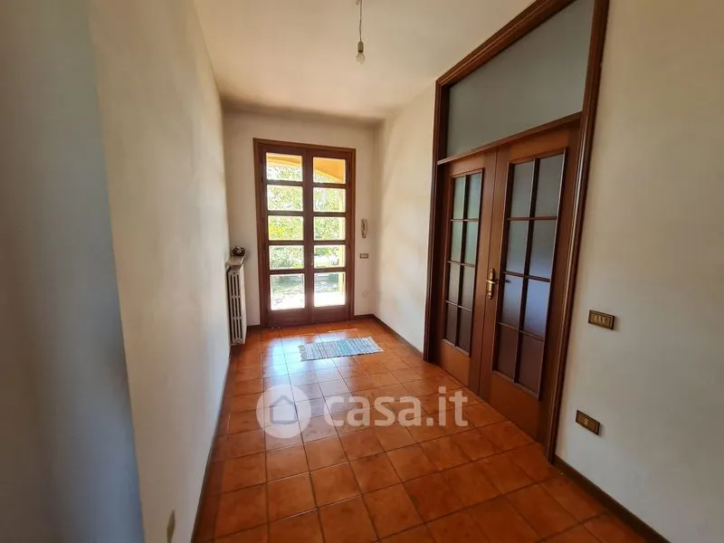 Esik - Villa with Private Garden in Marcaria