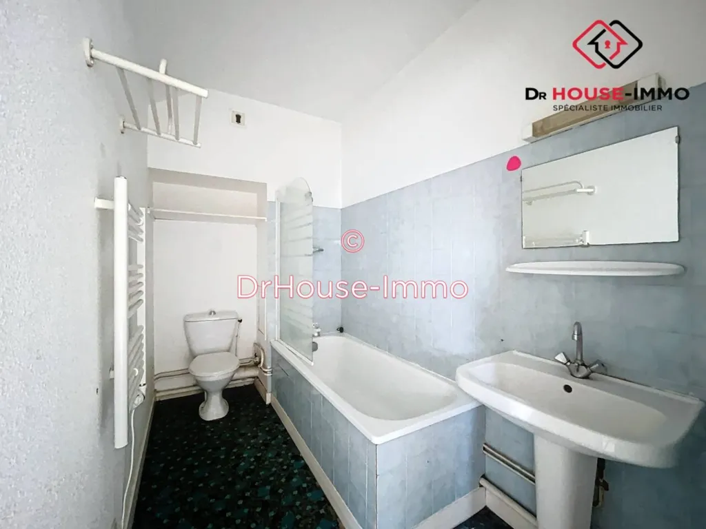 Vannitoad - Bright 2-Bed Flat near Périgueux Station
