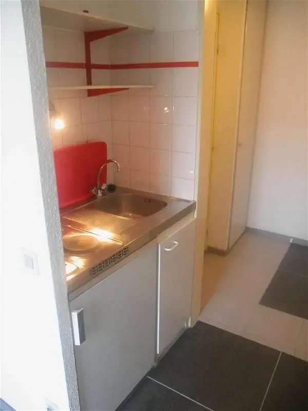 Köök - Refurbished Studio with Balcony in Grenoble