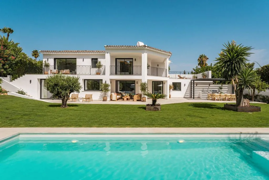 Piscine - Contemporary Villa with Sea Views in Marbella
