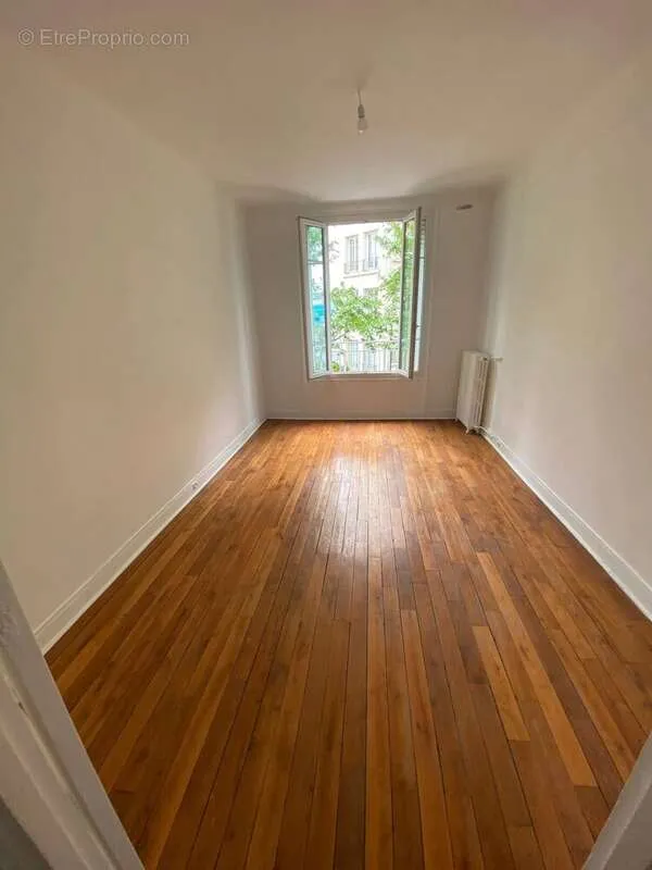 Pièces - Appartement de 2 Pièces avec Ascenseur à Boulogne