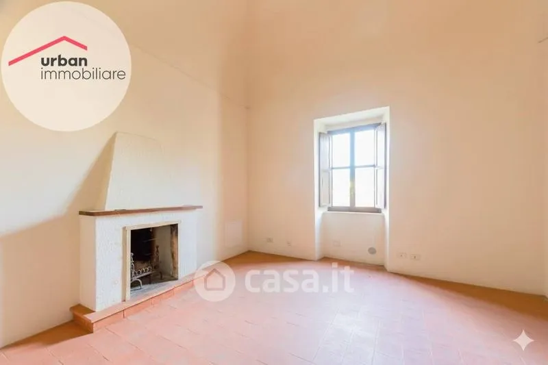 Elutuba - Historic Apartment with Balcony in Pizzoli