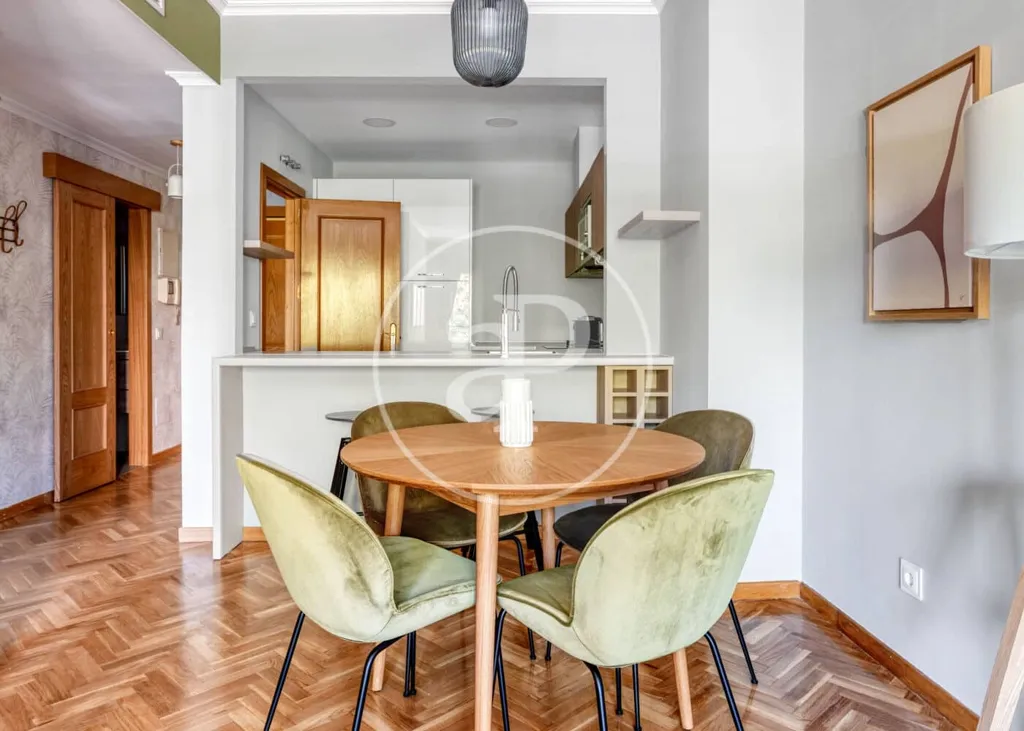 Söögituba - Apartment with Ascensor in Retiro