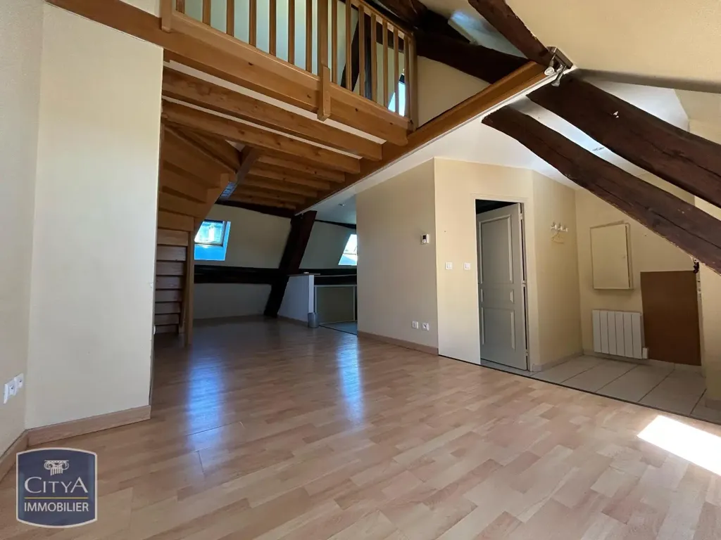 Pièces - Appartement T1 Bis avec Vue Dégagée à Chagny