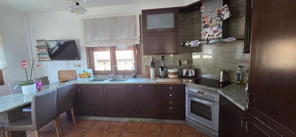 Cuisine - Chalet with Pool and Terrace in Tomiño