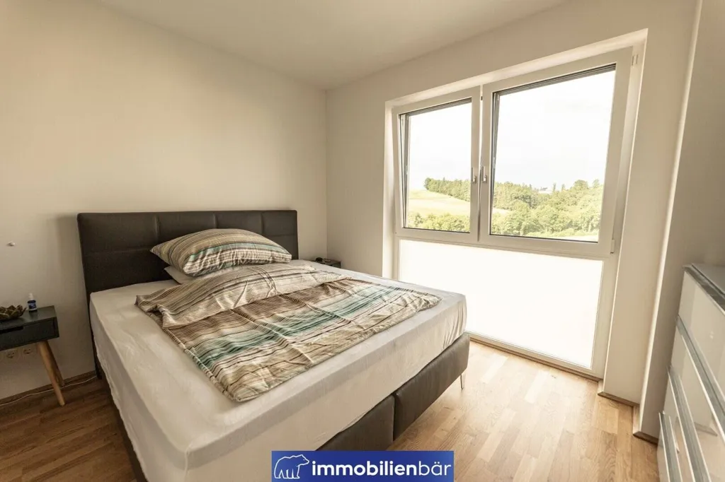 Magamistoad - Fully Furnished Penthouse with Panoramic View in Neumarkt