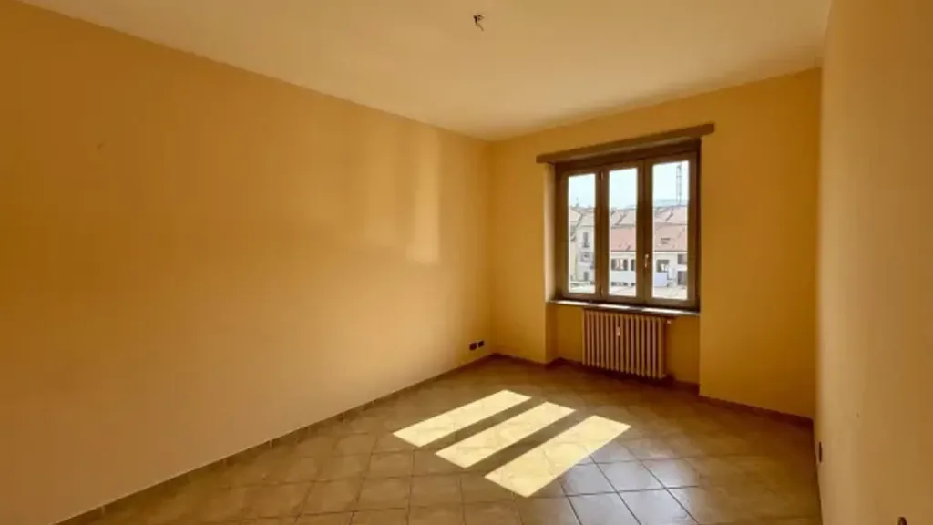 Pièces - Modernised 2-Bed Flat with Balcony in Pinerolo