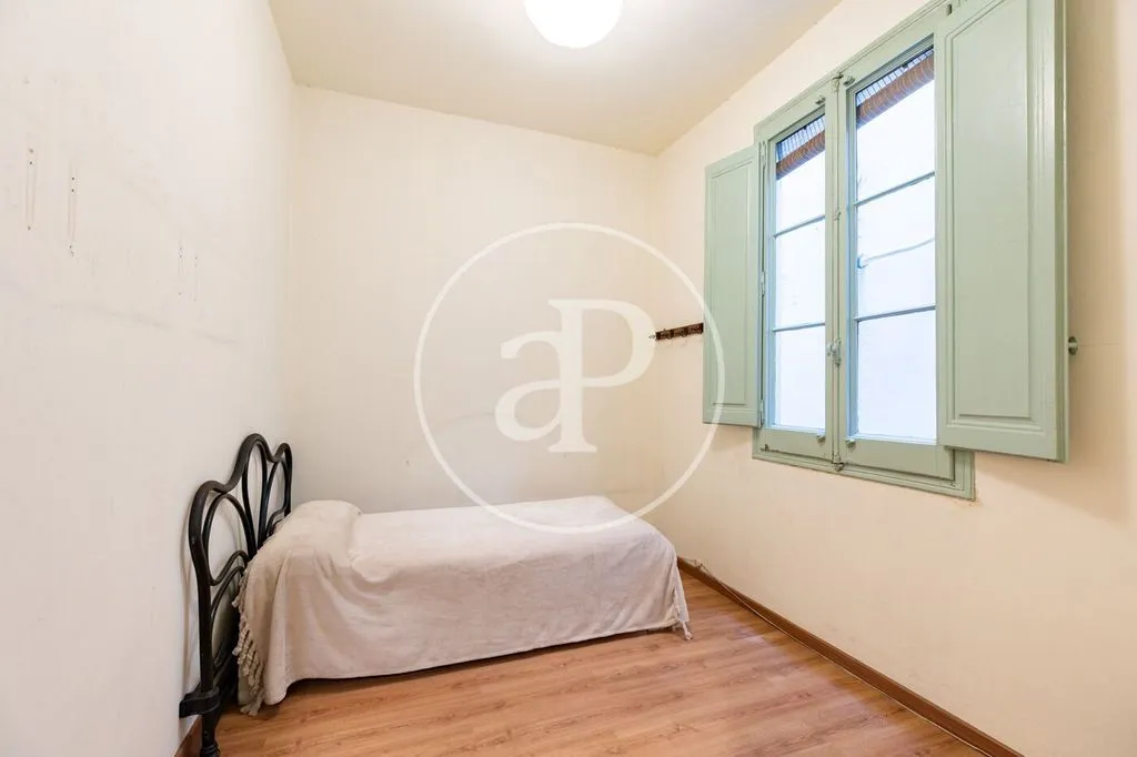 Bedrooms - Classical Apartment in Eixample Dreta, Barcelona