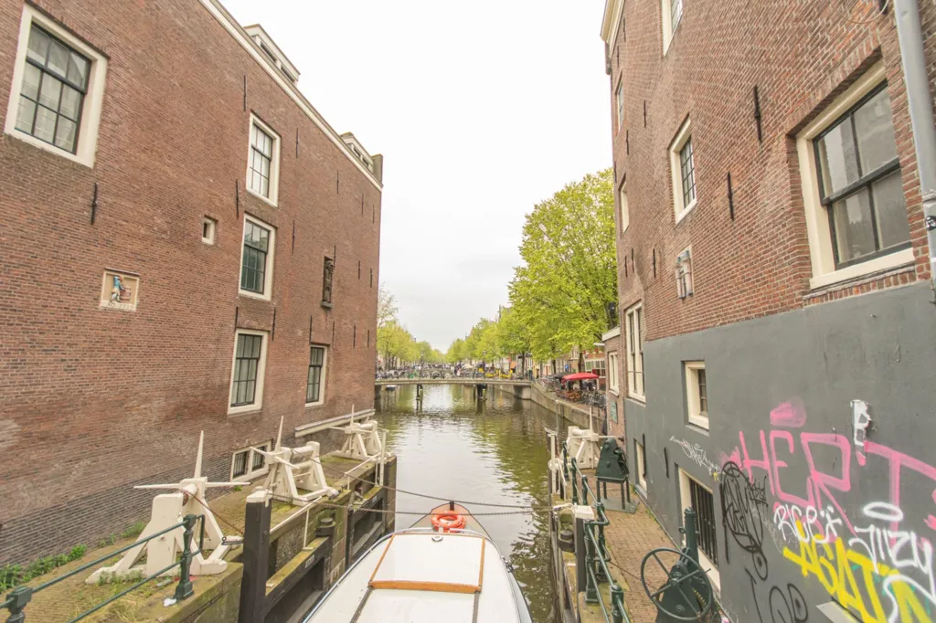 2-toaline korter asukohas Amsterdam