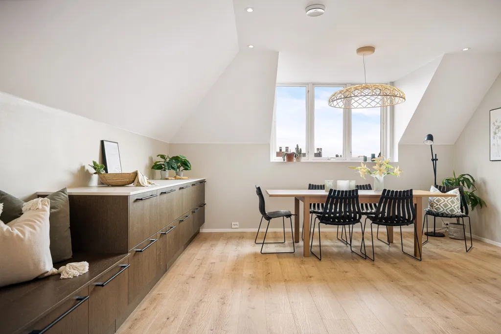 Sala da pranzo - Modernised Penthouse with Balconies in Nygårdshøyden