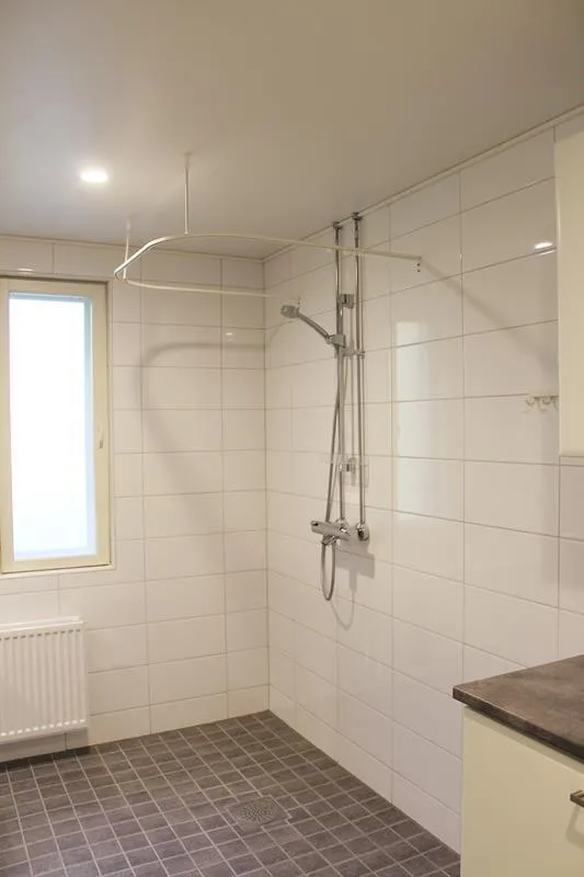 Salles de bain - Renovated Flat with Glazed Balcony in Runosmäki