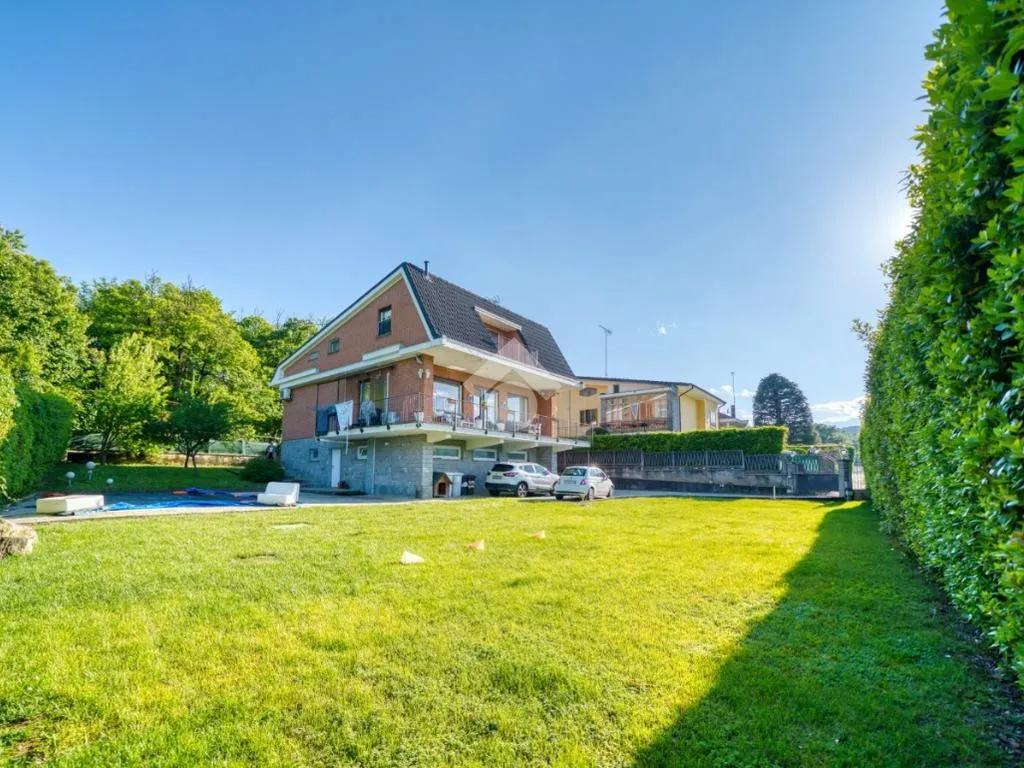 Jardin - Panoramic Villa with Pool in Reano
