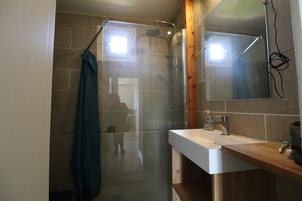 Salles de bain - Appartement T4 avec Balcon et Vue Montagnes à Grenoble
