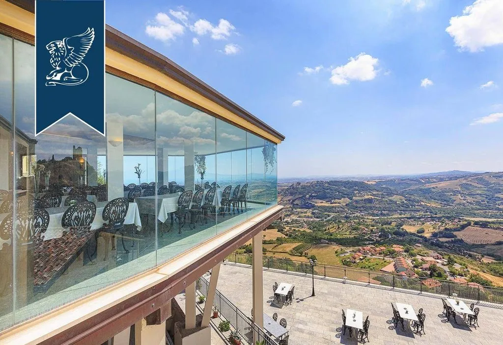 Terrasse - Medieval Castle with Panoramic Views in Rimini