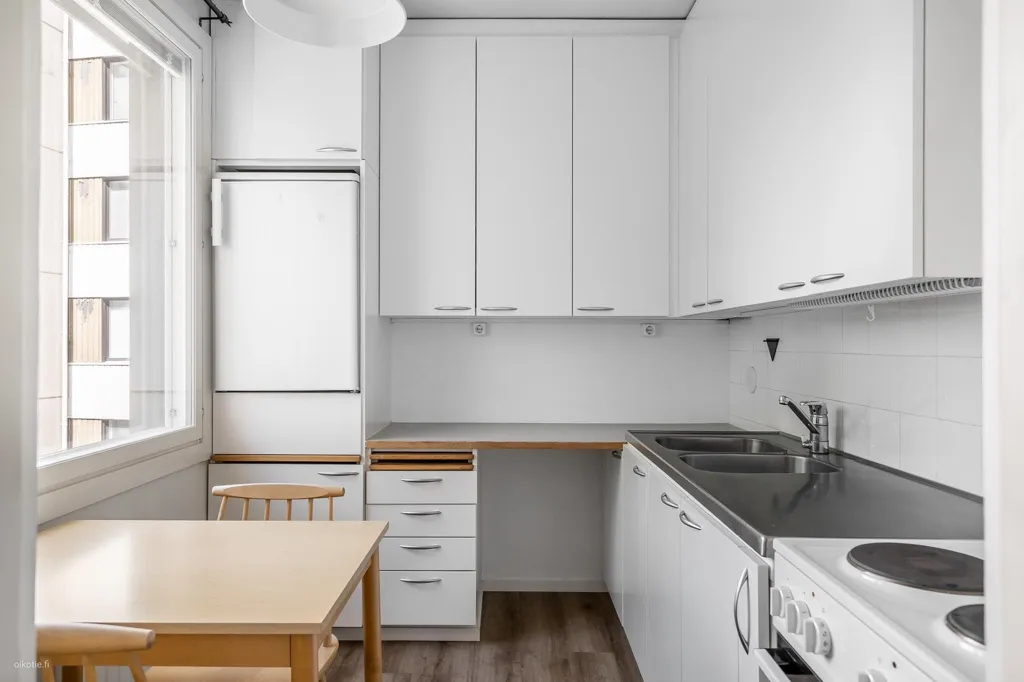 Kitchen - Apartment with Balcony in Kupittaa, Turku