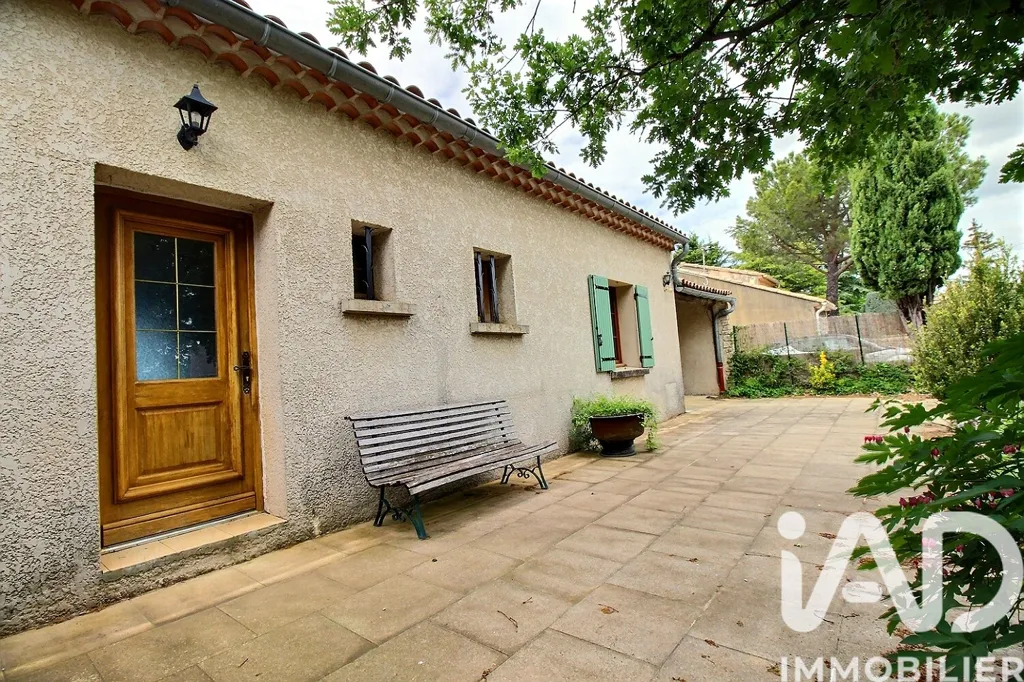 Jardin - Maison de Caractère avec Vue à Sault