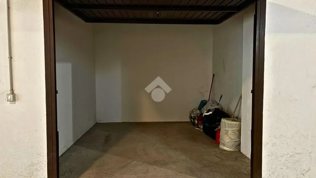 Garage - Ground Floor Apartment with Balcony near Terme