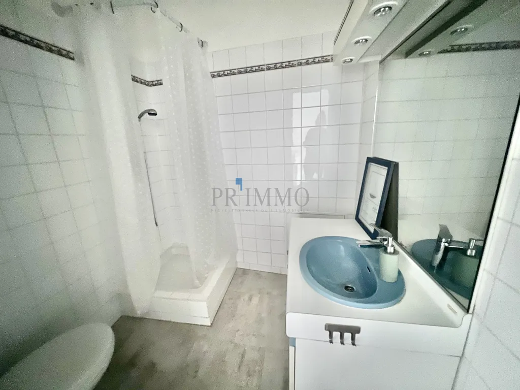 Salles de bain - Studio au RDC dans le Centre Historique de Fréjus