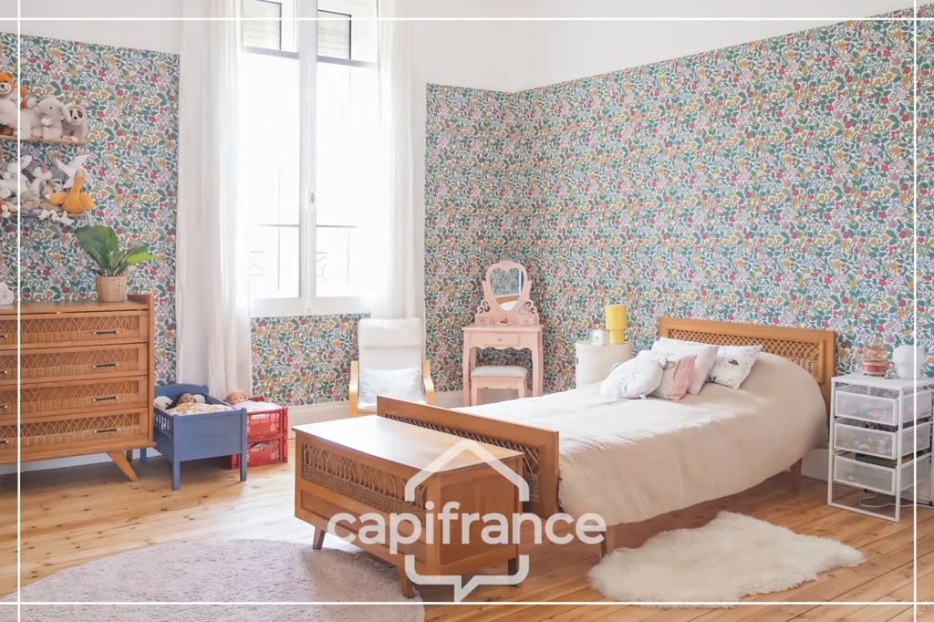 Bedrooms - Character House with Intimate Garden in Agen Centre