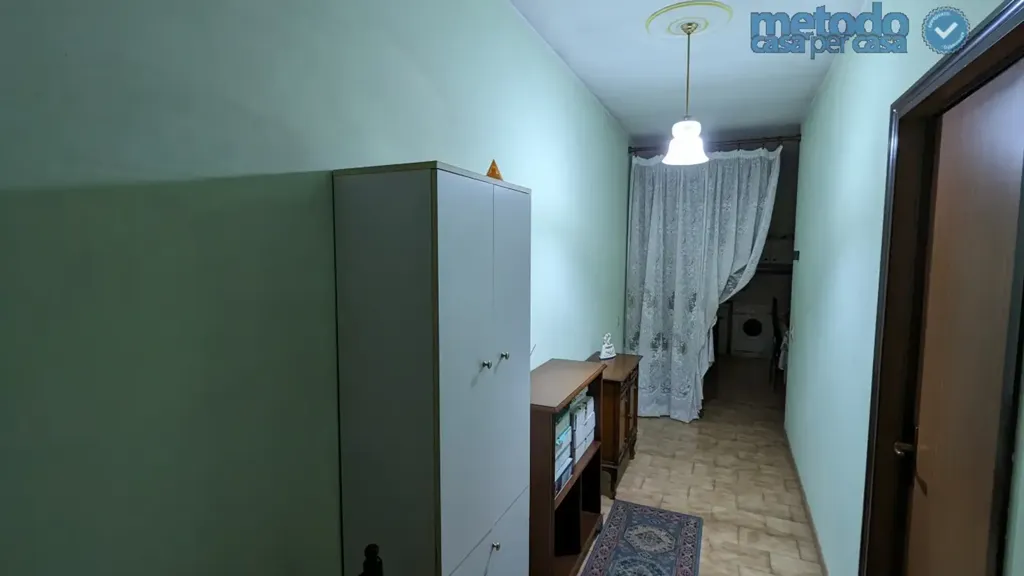 Hallway - Villa with Workshop and Apartments in Gavello