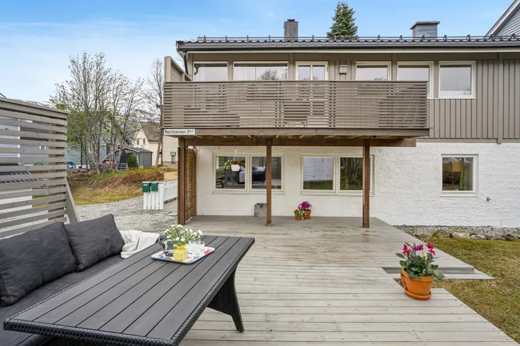 Terrass - Flat with Large Terrace in Central Tromsøya