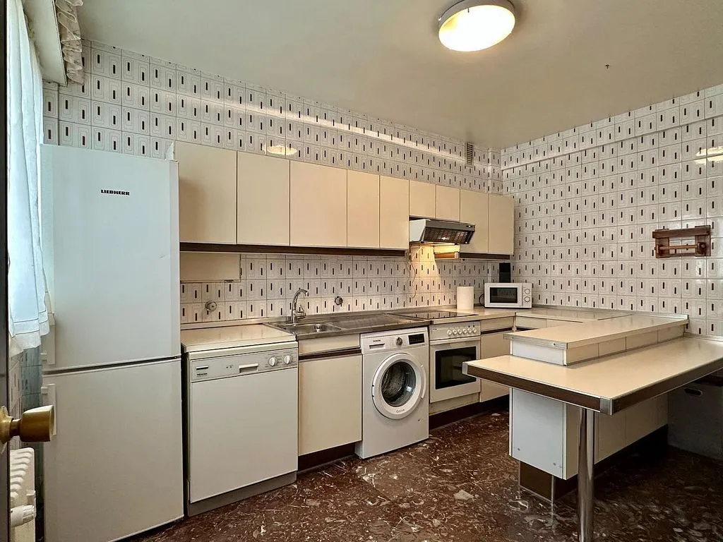 Cuisine - Apartment with South View in Pamplona