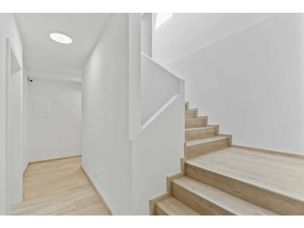 Toad - Studio with Terrace in Belair, Luxembourg