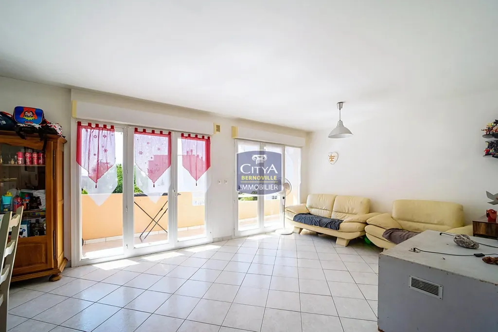 Séjour - Appartement T4 avec Balcon à Saint-Quentin