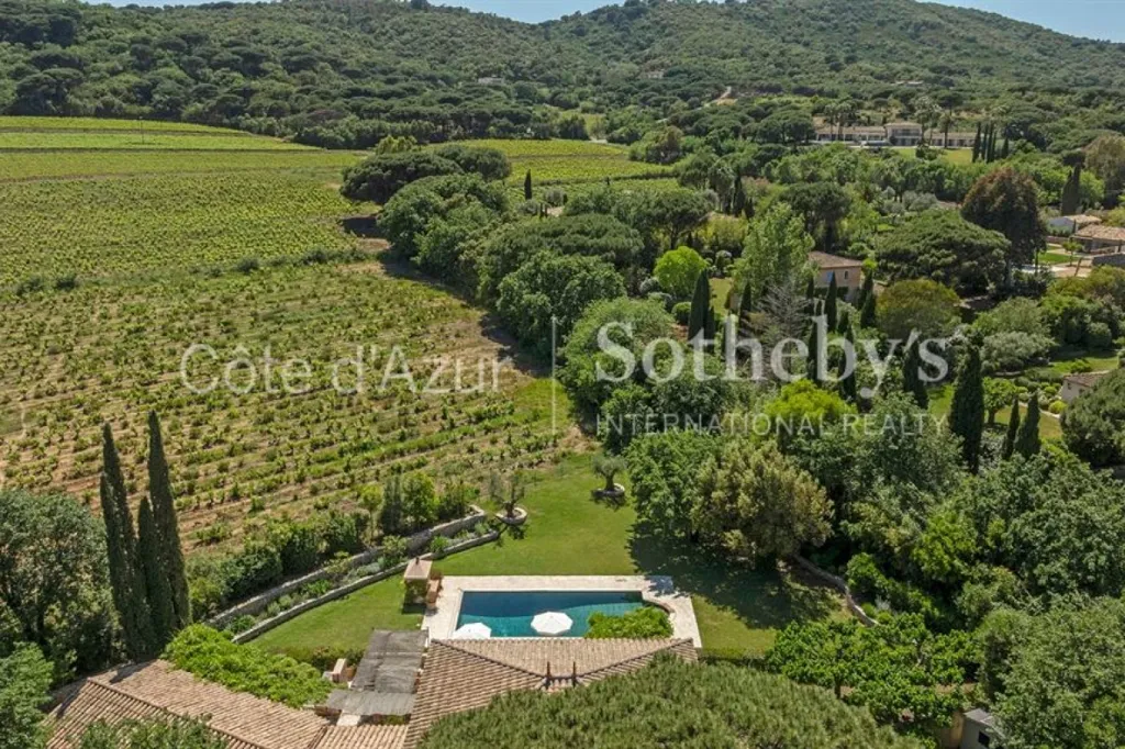 Vue aérienne - Villa Provençale avec Piscine à Ramatuelle