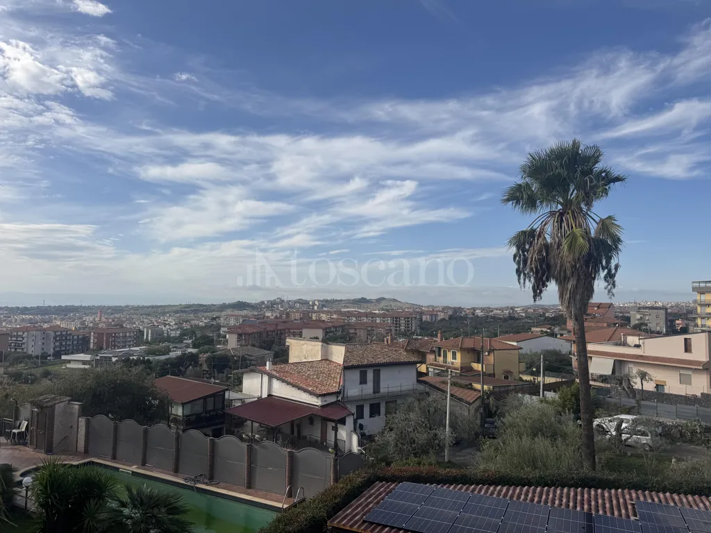 Retrofitted Villa with Solar Panels in Catania
