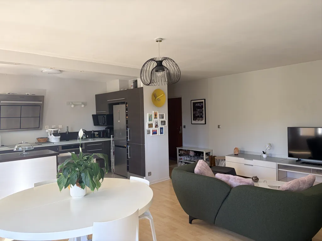 Séjour - Appartement Meublé avec Terrasse à Orléans